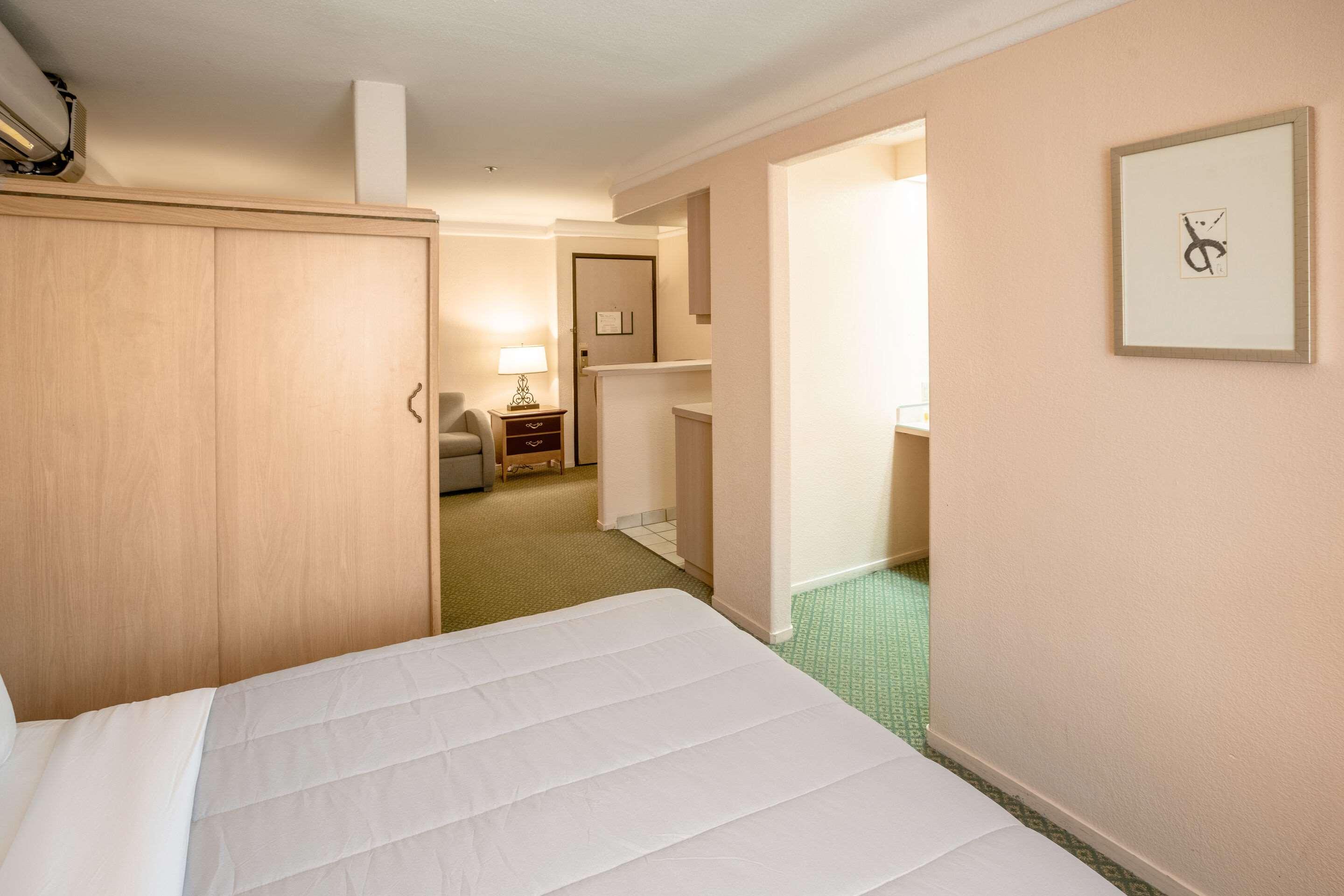 Rodeway Inn & Suites Las Vegas Strip — photo 5