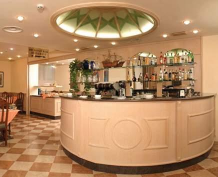 Floris — photo 3