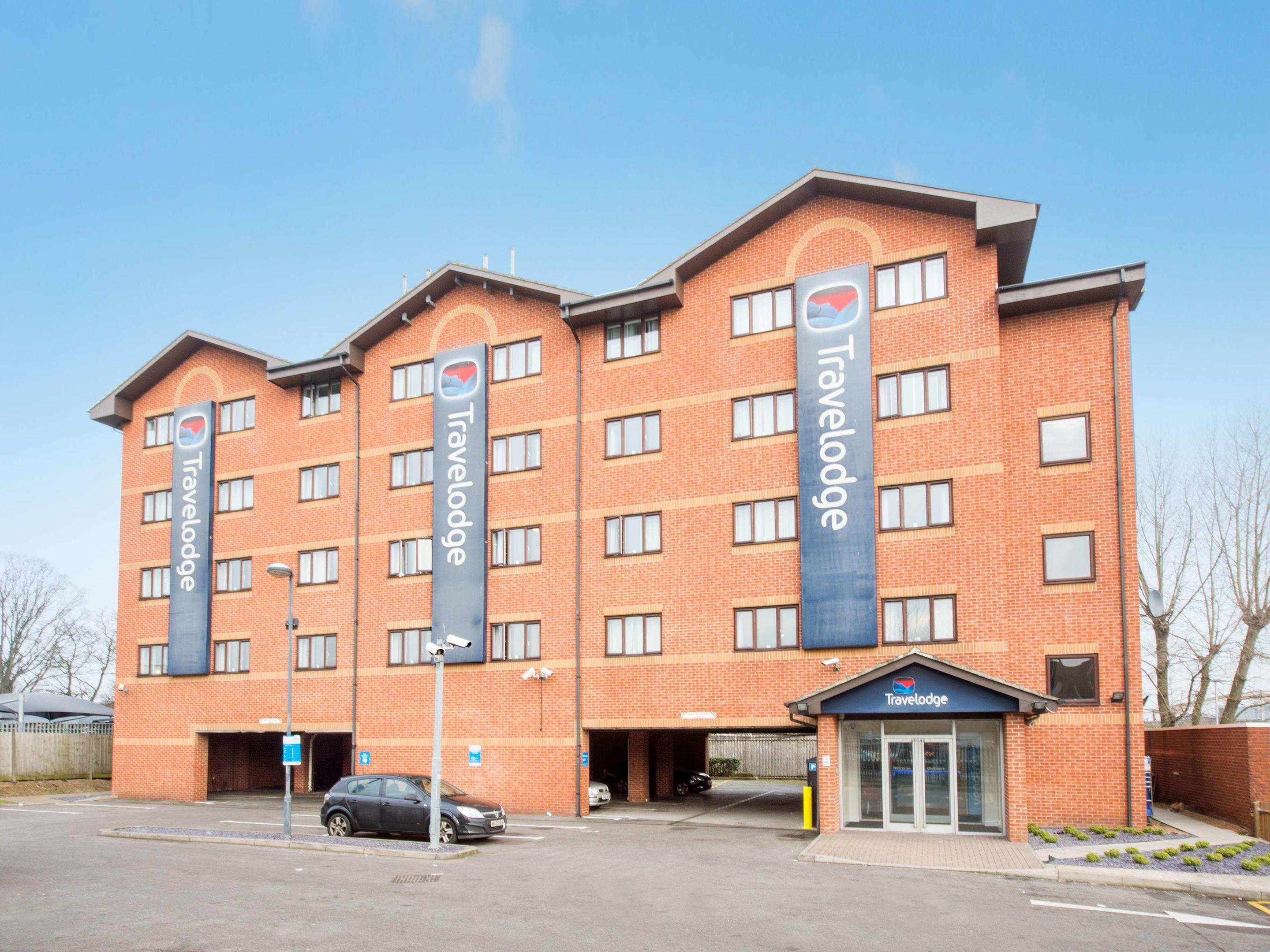 Travelodge London Park Royal — photo 4