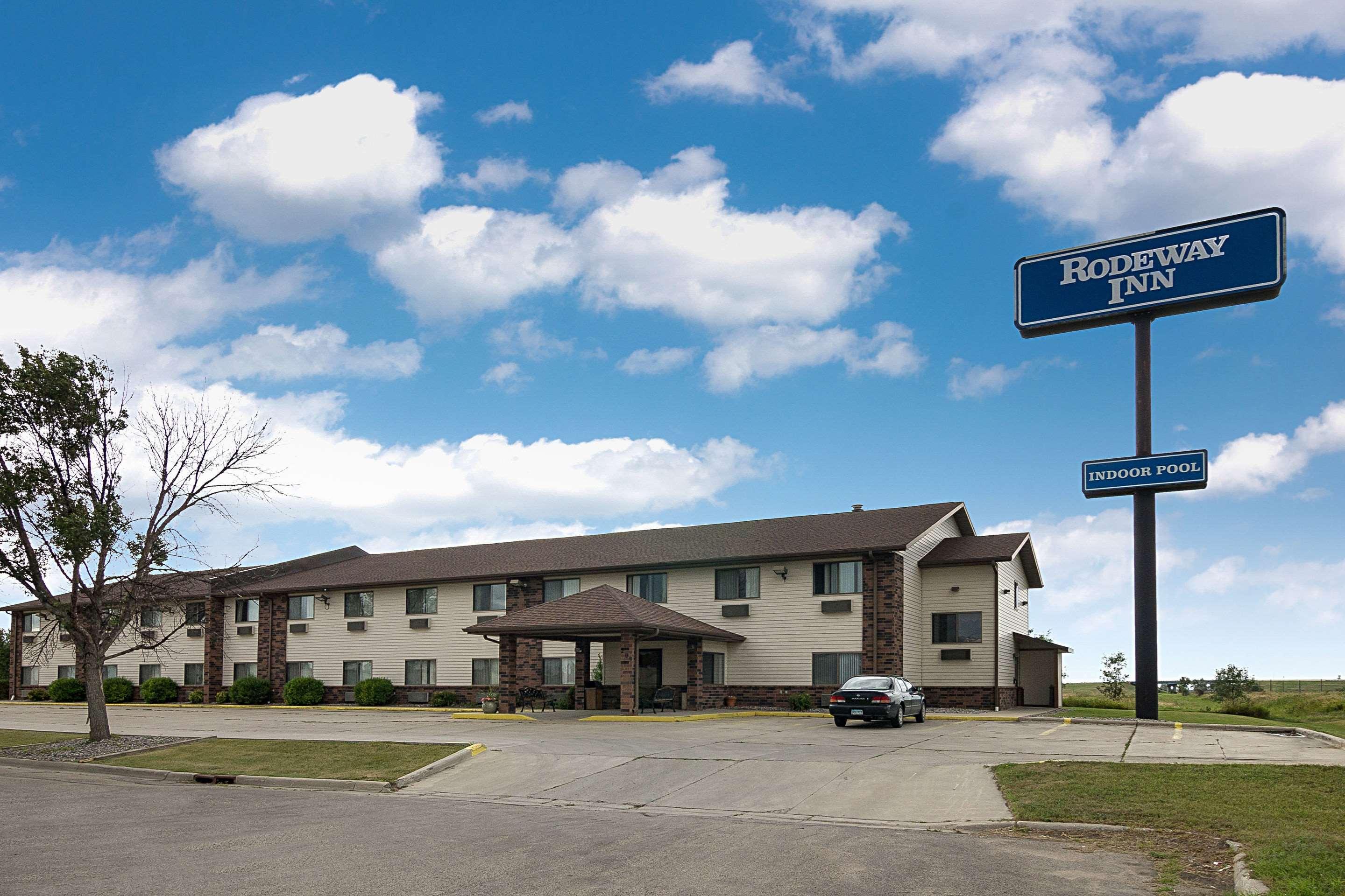 Rodeway Inn — photo 3