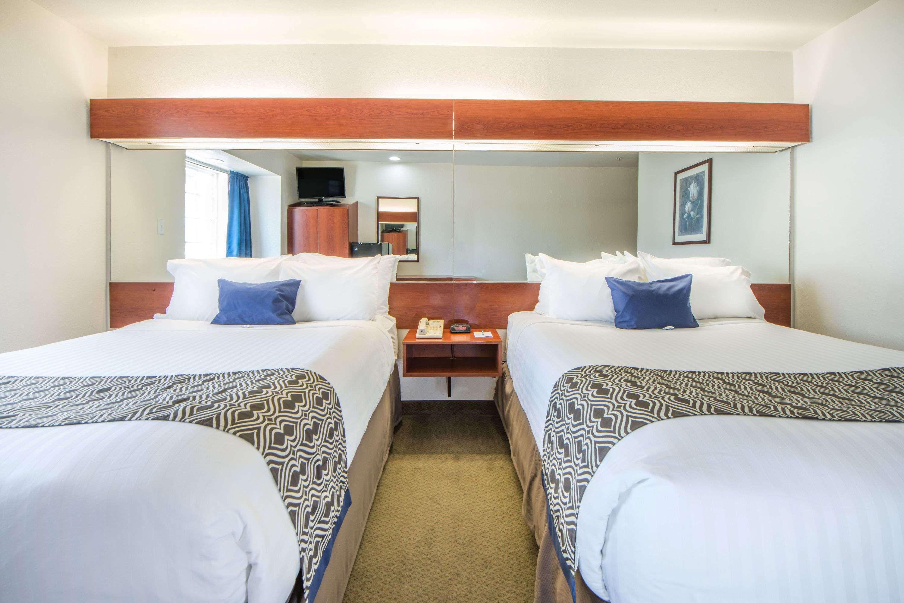 Microtel Inn & Suites by Wyndham Miami — photo 5