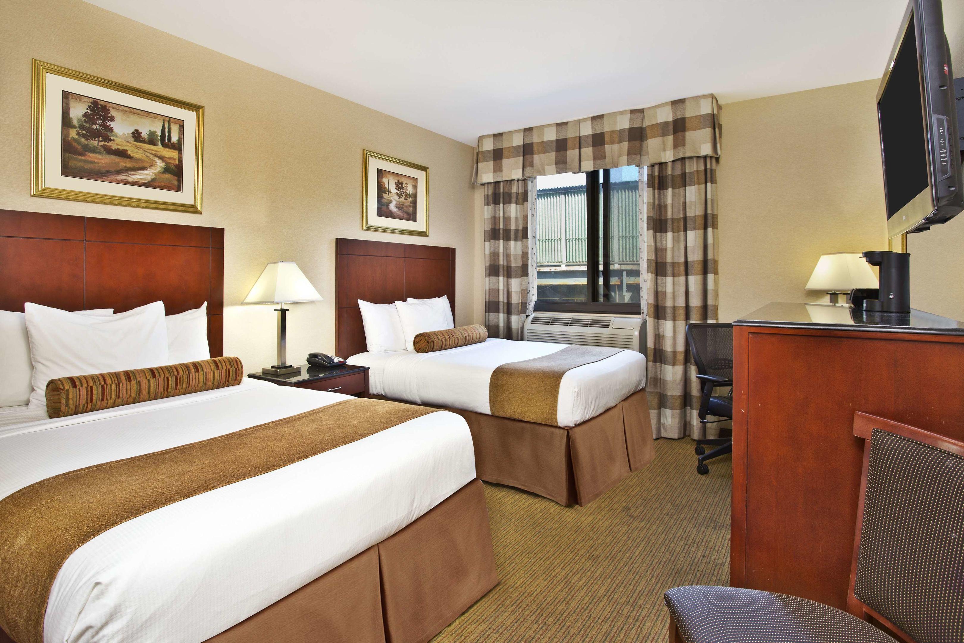 Best Western Plus Arena Hotel — photo 4