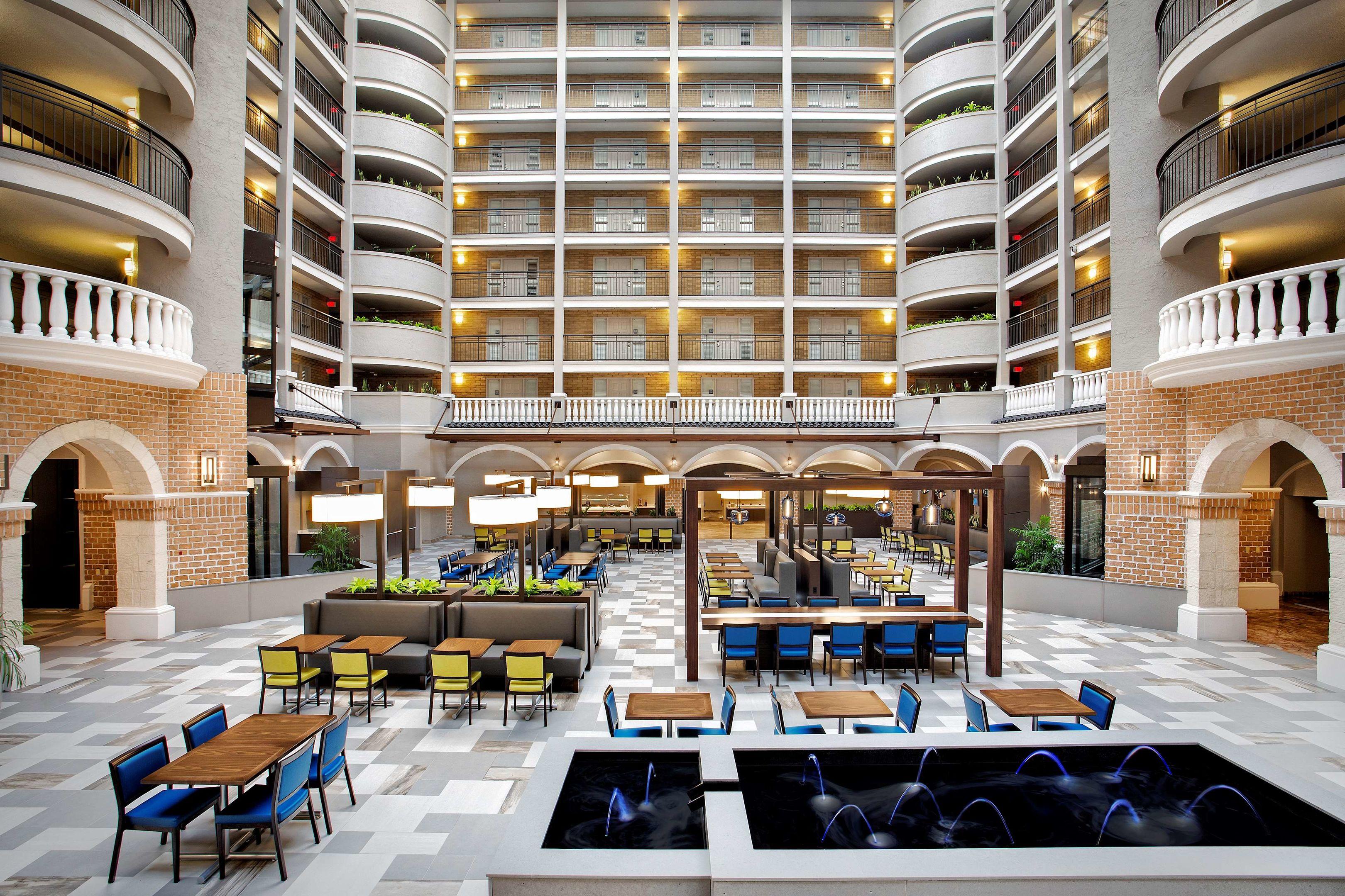 Embassy Suites by Hilton Orlando International Drive Convention Center — photo 4