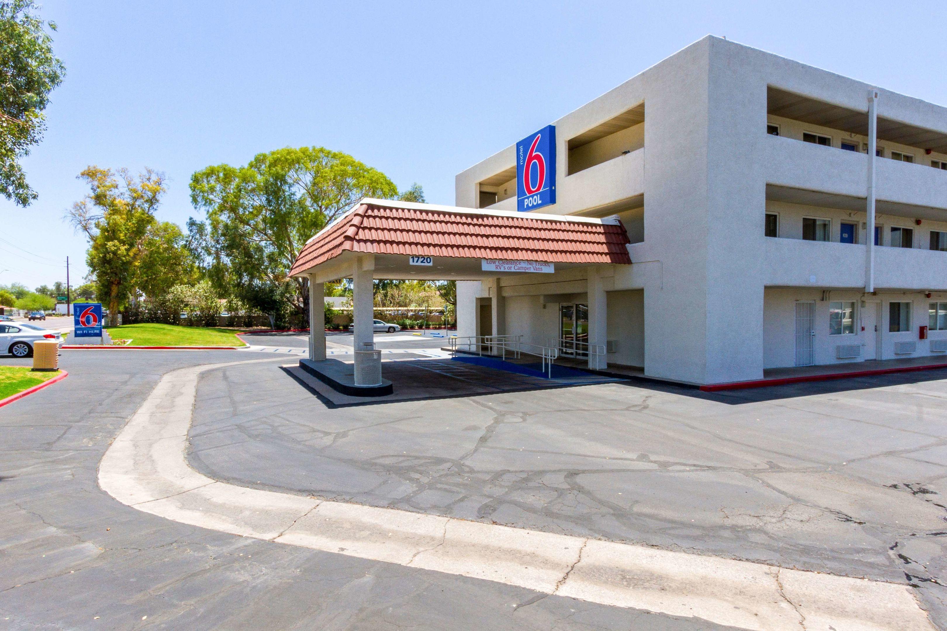 Motel 6 Phoenix Tempe Priest Dr — photo 5