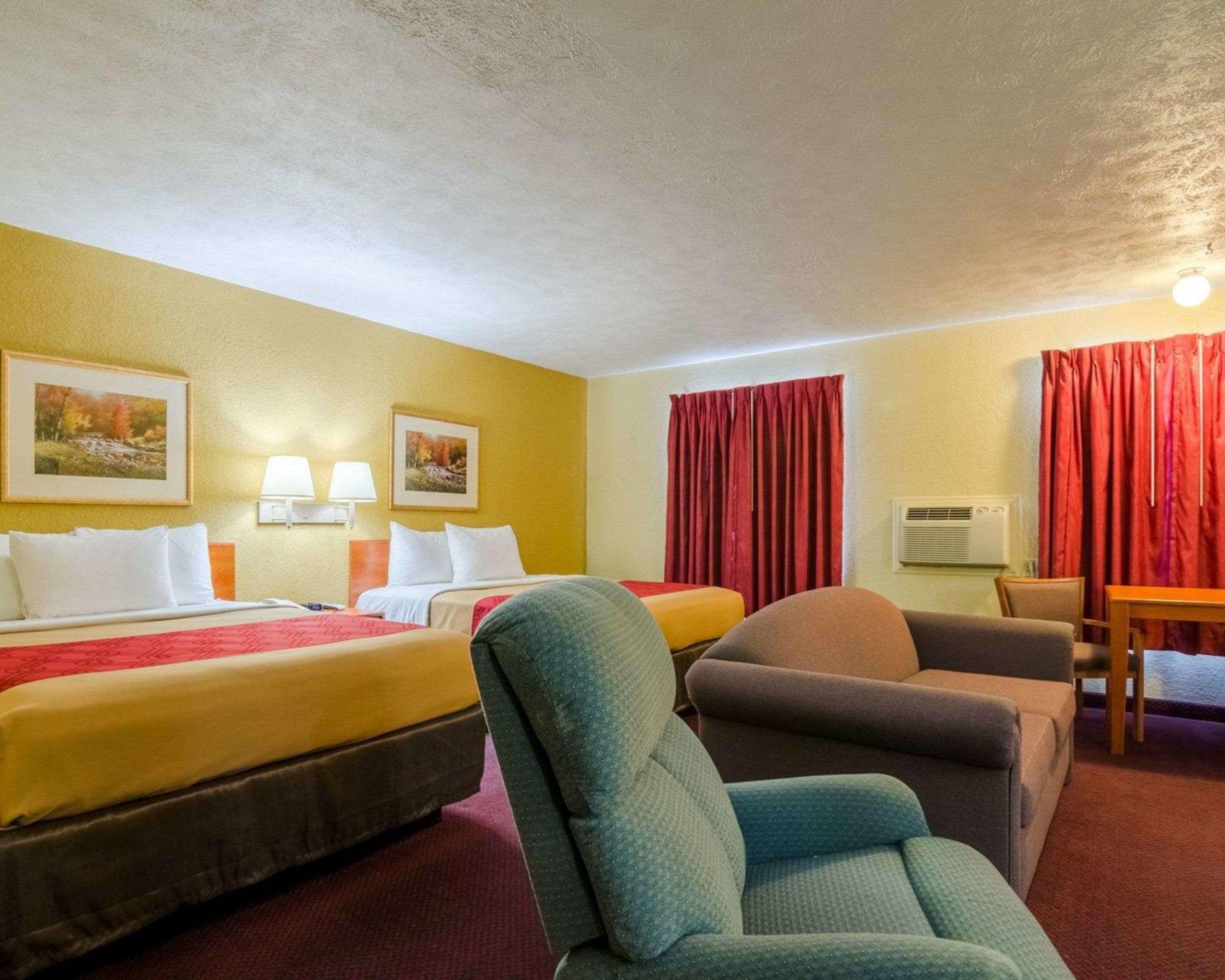 Econo Lodge — photo 4