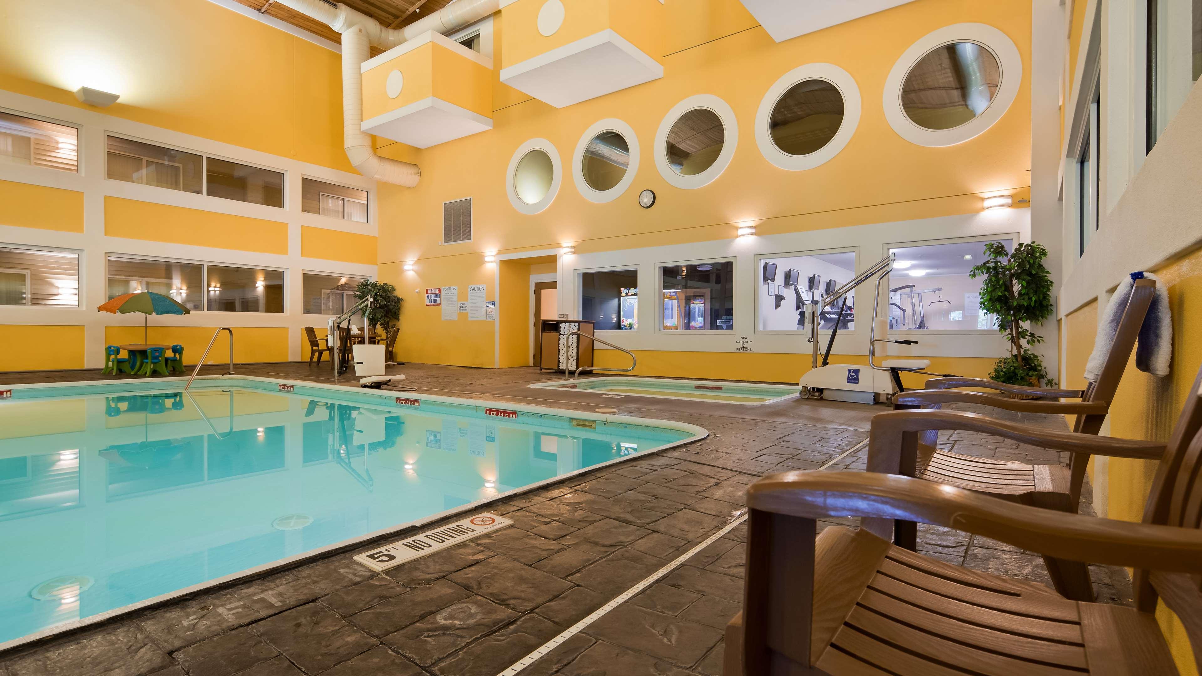 Best Western Lakewinds — photo 4