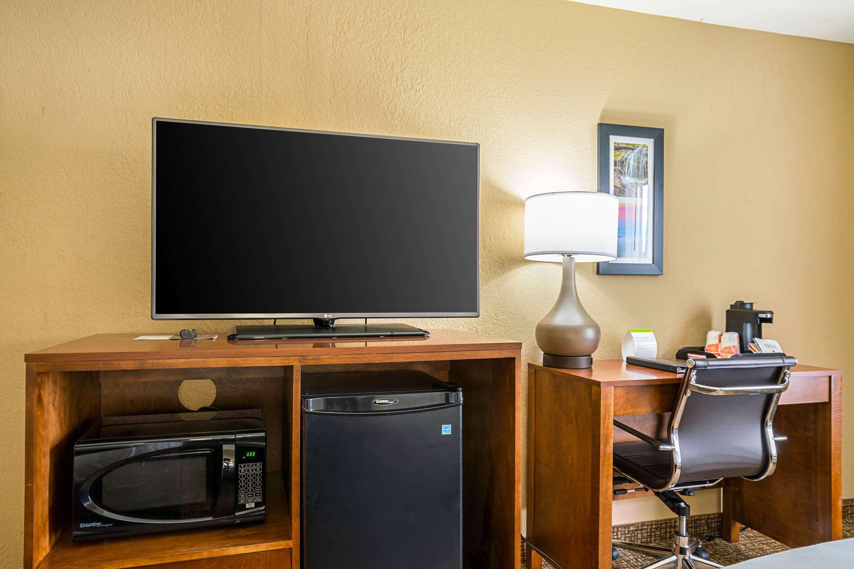 Comfort Inn Near Rocky Mount Sports Complex — photo 5