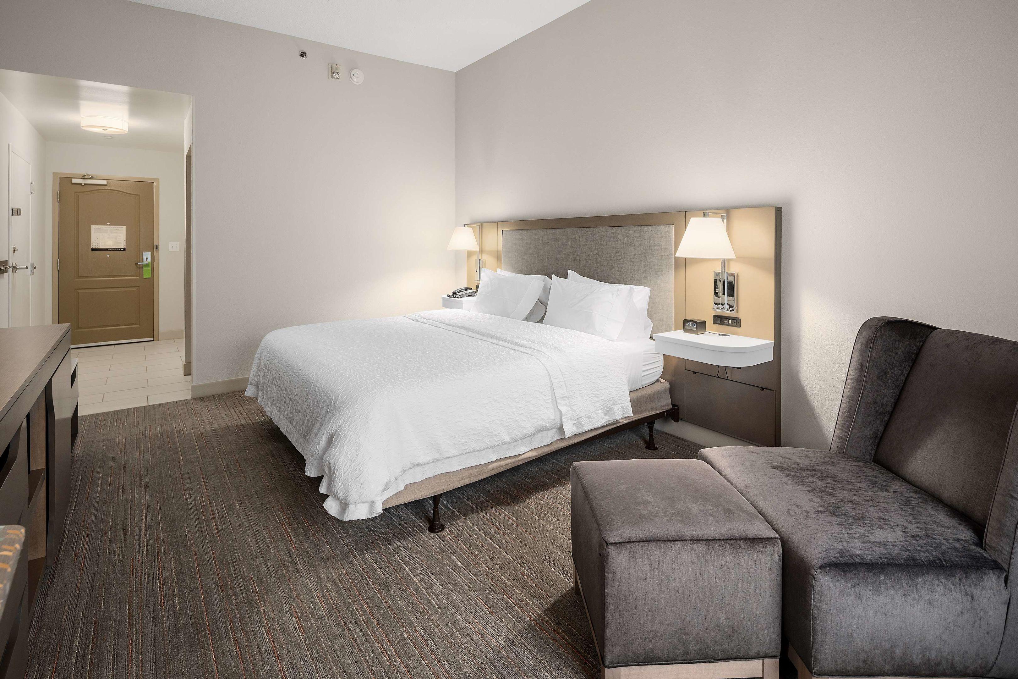 Hampton Inn Springfield — photo 5